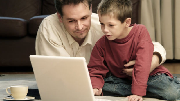 dad_internet-627