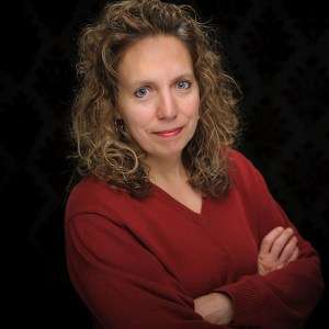michelle-cox-author-of-mystery-historical-fiction