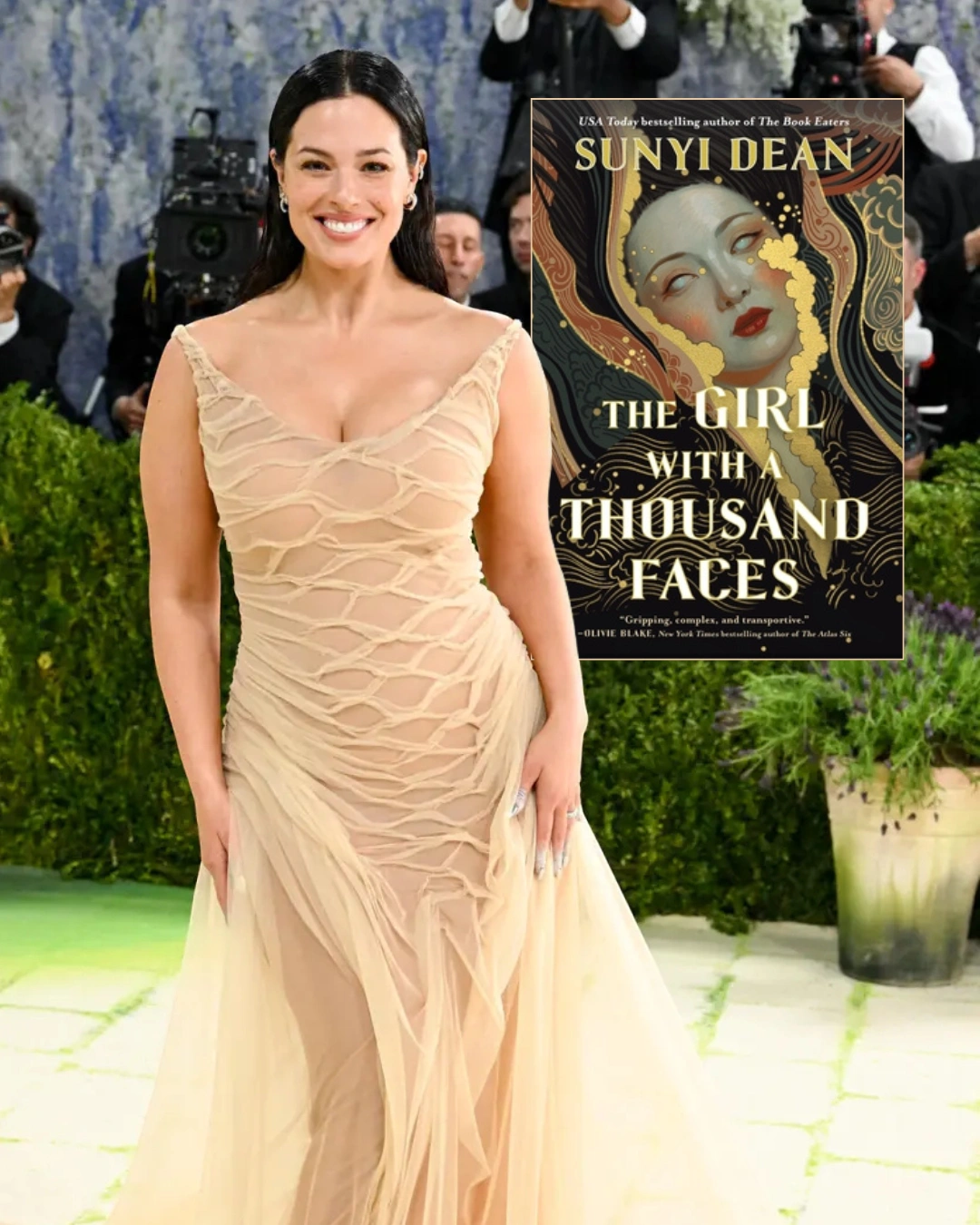 The Girl with a Thousand Faces by Sunyi Dean / Ashley Graham in Di Petsa